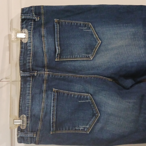 CATO classic stretch crop capri jeans - 14 - dark denim - distressed - Picture 6 of 7